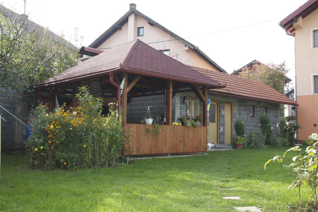 Guesthouse Relax And Fly Sarajevo Exterior photo